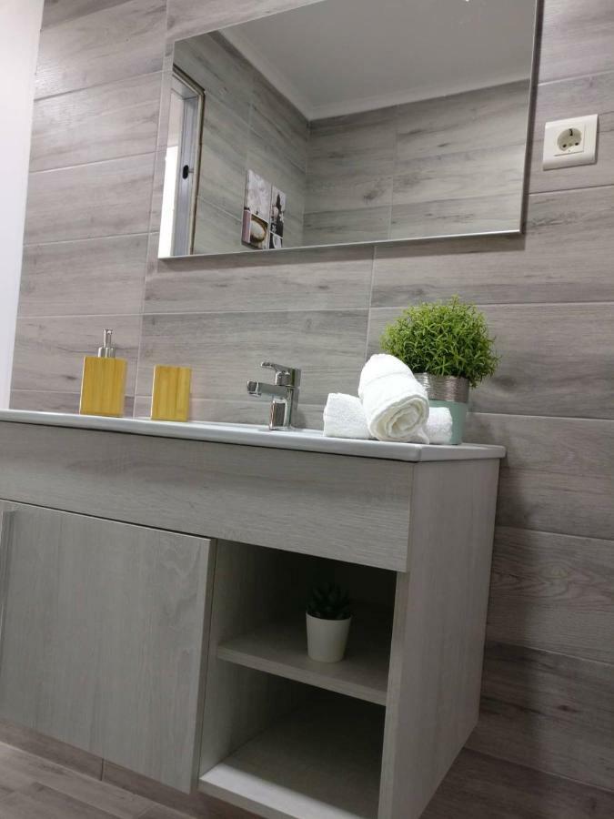 V4 Apartment Орта Екстериор снимка