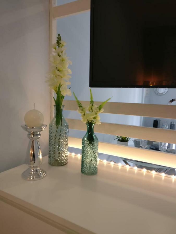 V4 Apartment Орта Екстериор снимка