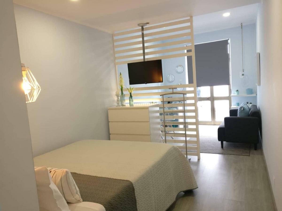 V4 Apartment Орта Екстериор снимка
