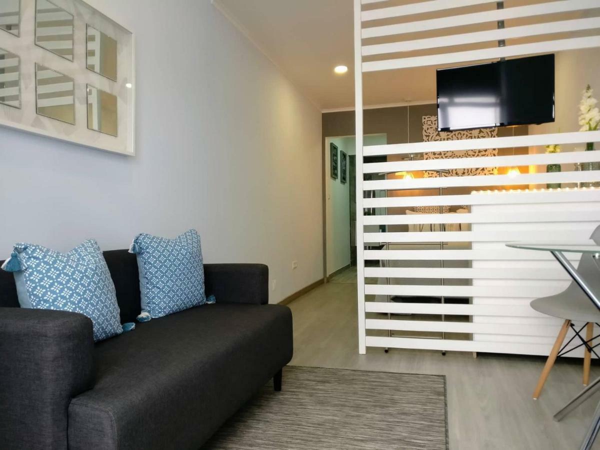 V4 Apartment Орта Екстериор снимка