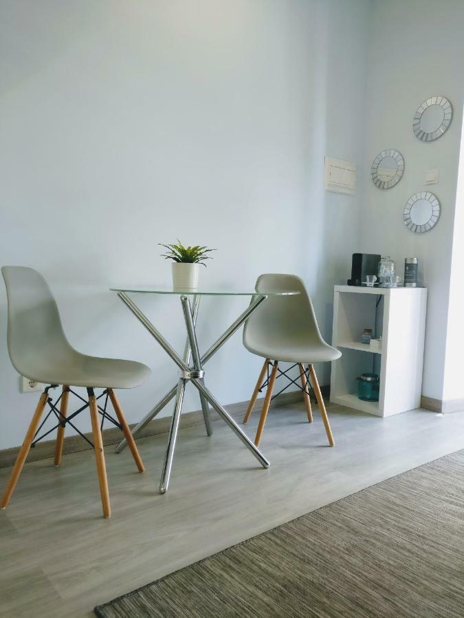 V4 Apartment Орта Екстериор снимка