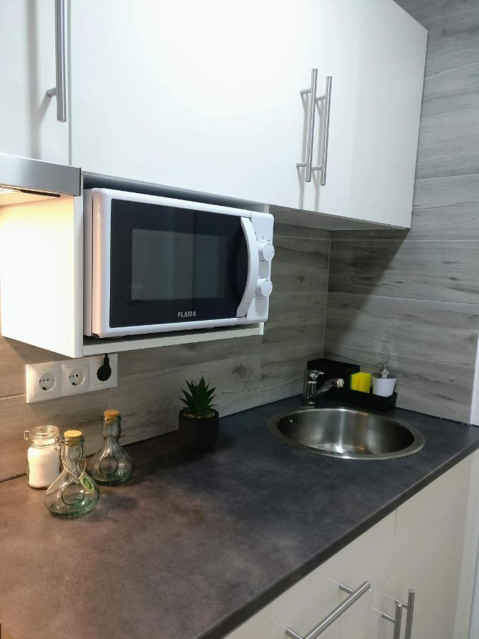 V4 Apartment Орта Екстериор снимка